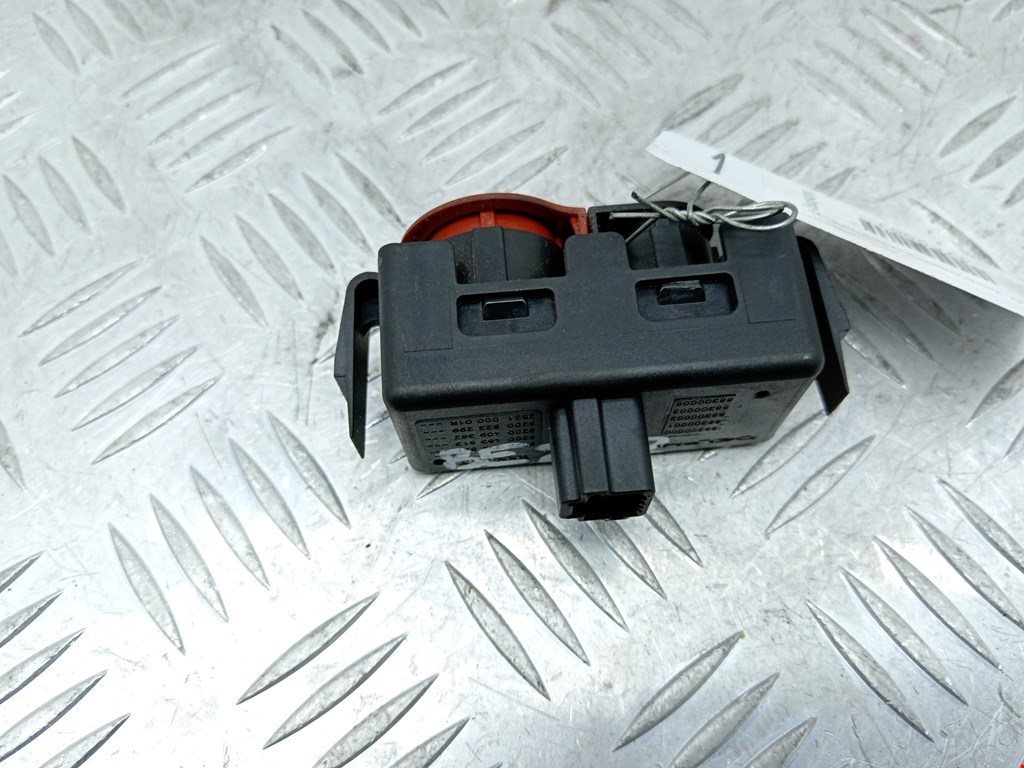 Кнопка аварийной сигнализации (аварийки) RENAULT Kangoo 2008-2021