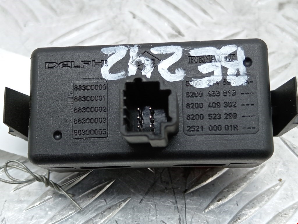 Кнопка аварийной сигнализации (аварийки) RENAULT Kangoo 2008-2021