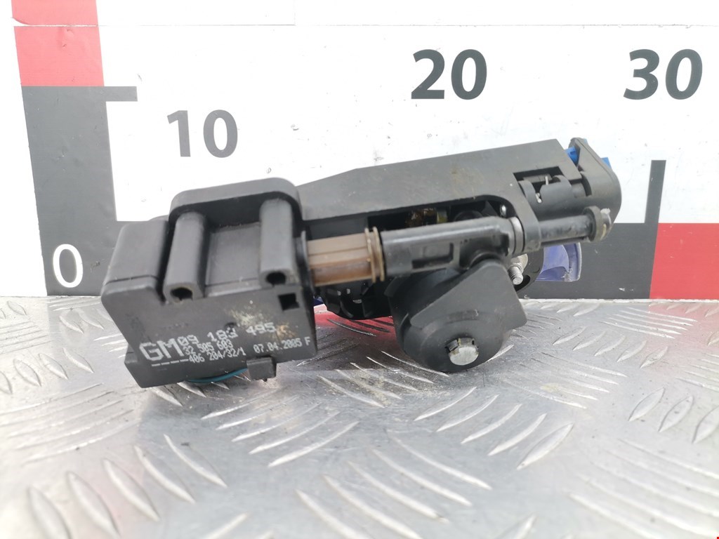 Ручка двери багажника наружная OPEL Meriva A 2003-2010