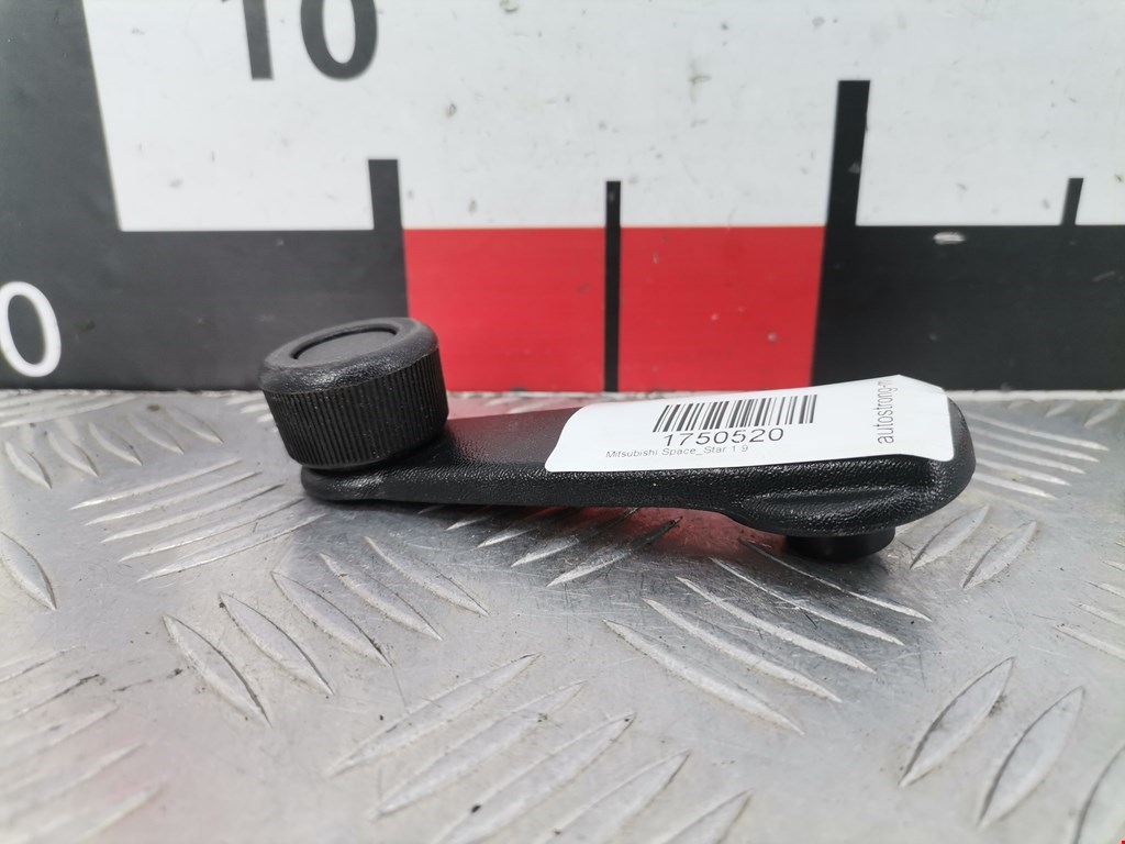 Ручка стеклоподъемника MITSUBISHI Space Star 1999-2006