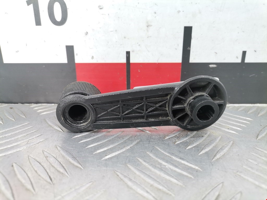 Ручка стеклоподъемника MITSUBISHI Space Star 1999-2006