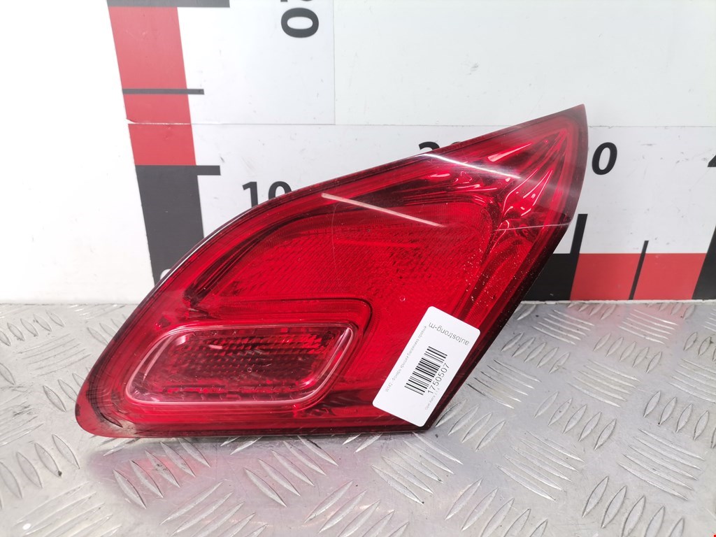 Фонарь задний внутренний правый OPEL Astra J 2009-2017