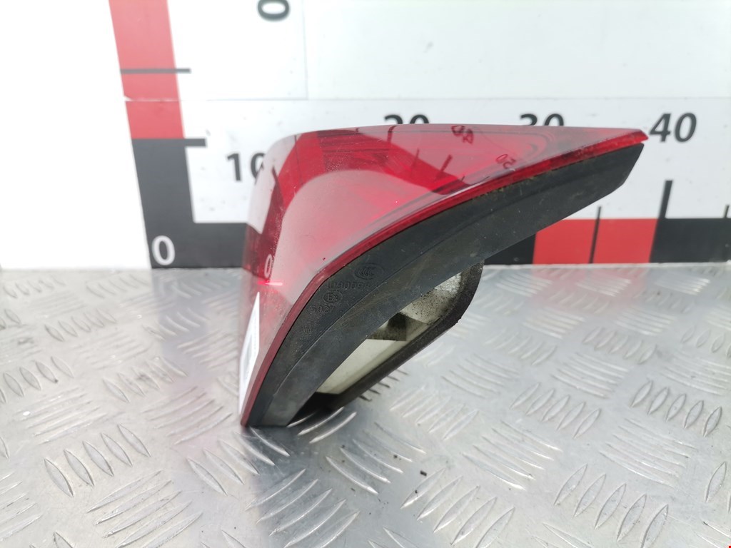 Фонарь задний внутренний правый OPEL Astra J 2009-2017