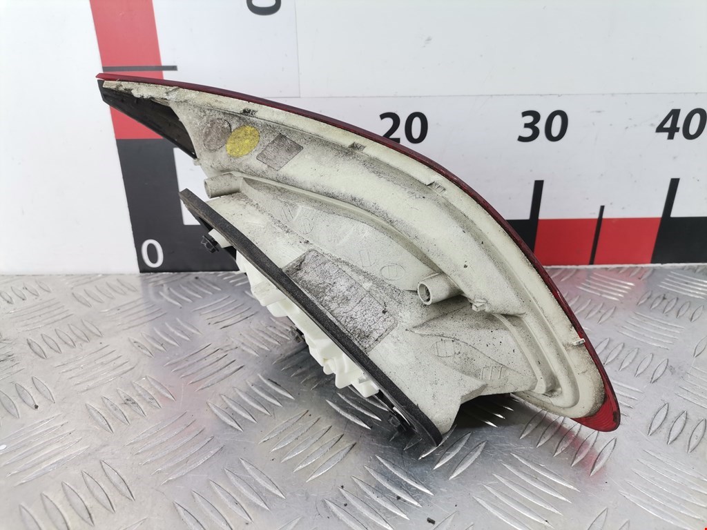 Фонарь задний внутренний правый OPEL Astra J 2009-2017