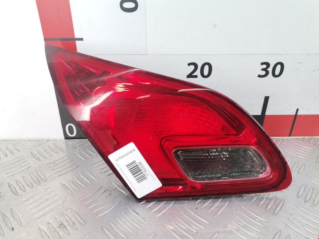 Фонарь задний внутренний левый OPEL Astra J 2009-2017