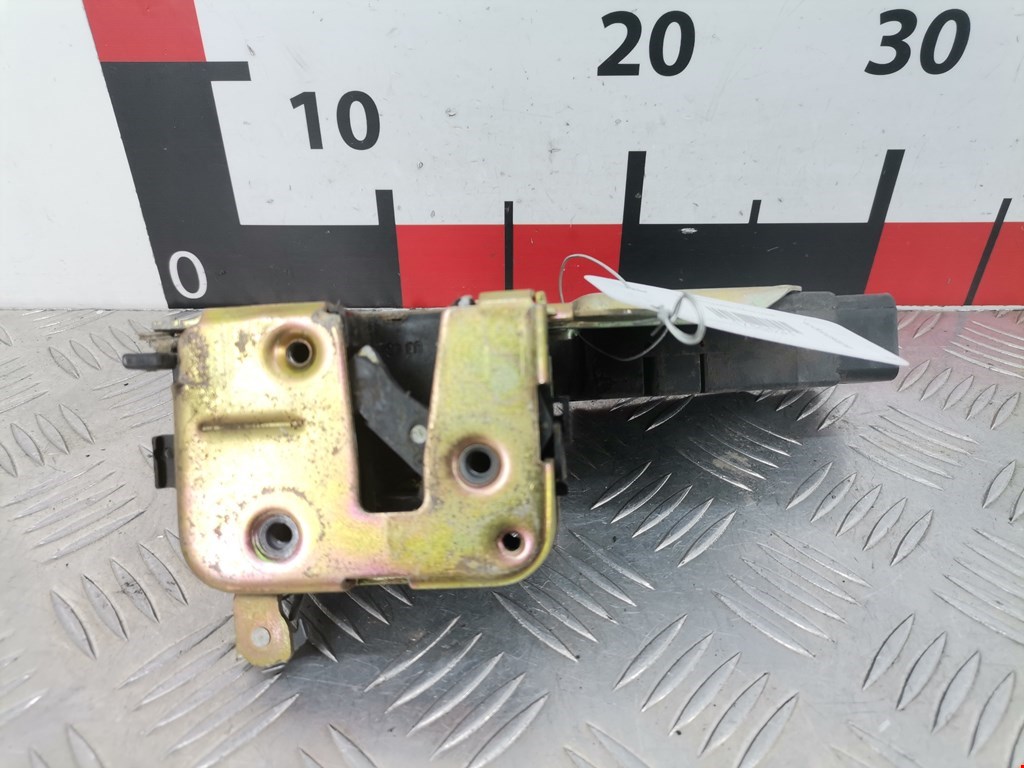 Замок двери задней левой MITSUBISHI Space Star 1999-2006