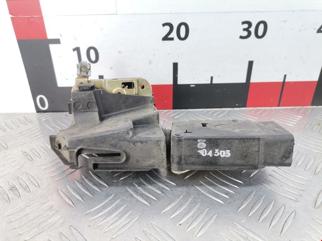 Замок двери задней левой MITSUBISHI Space Star 1999-2006