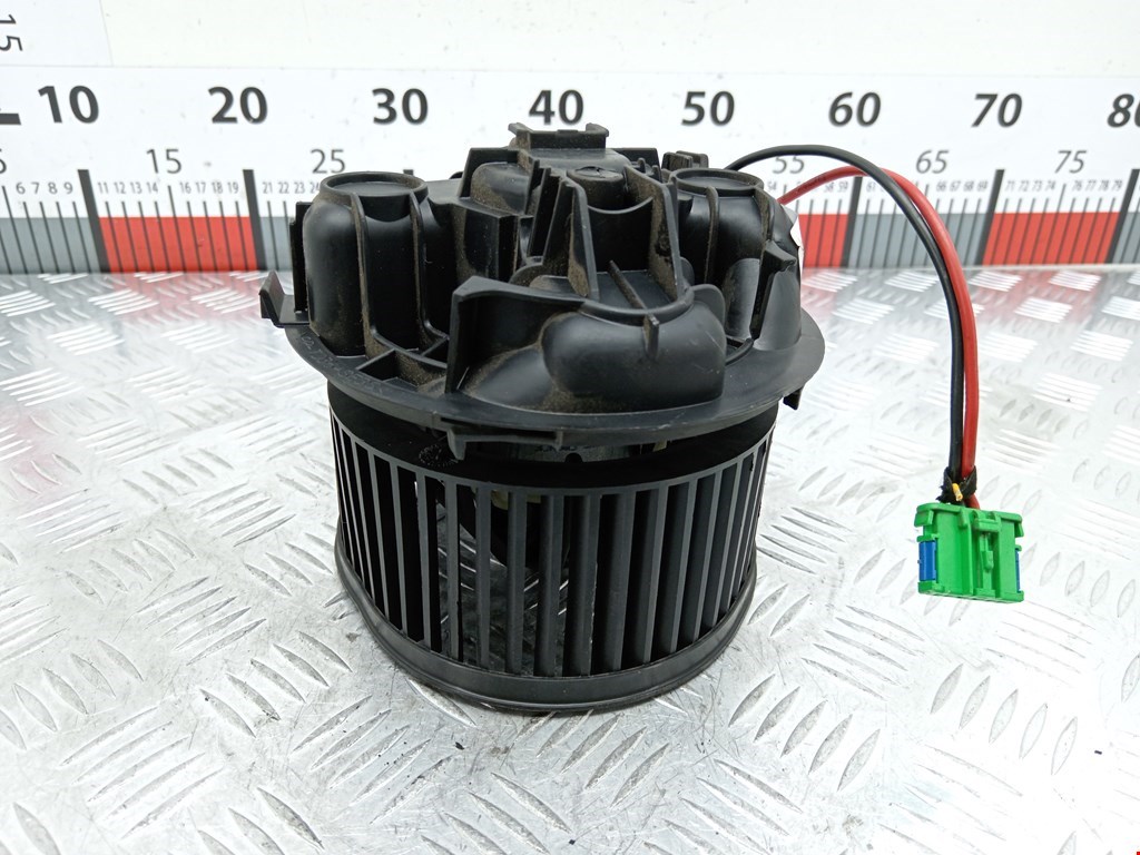 Моторчик (мотор) отопителя салона RENAULT Megane II 2002-2009