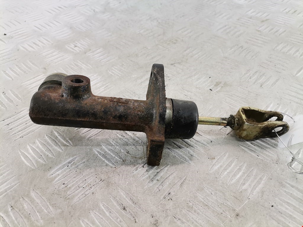 Цилиндр сцепления главный HYUNDAI Starex (H-1) Starex H-1 1997-2007