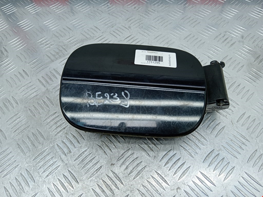 Лючок бензобака AUDI A6 C6 2004-2010