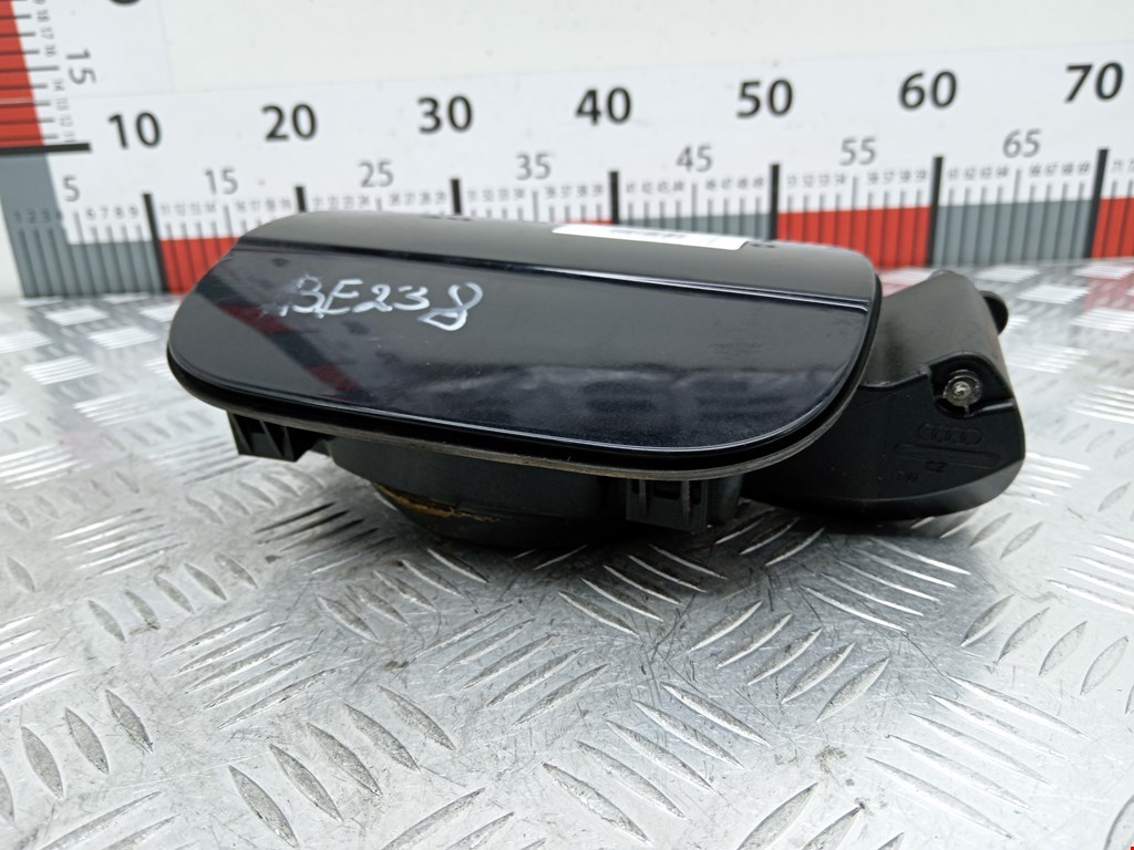 Лючок бензобака AUDI A6 C6 2004-2010