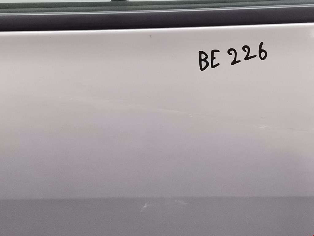 Дверь передняя левая RENAULT Megane II 2002-2009