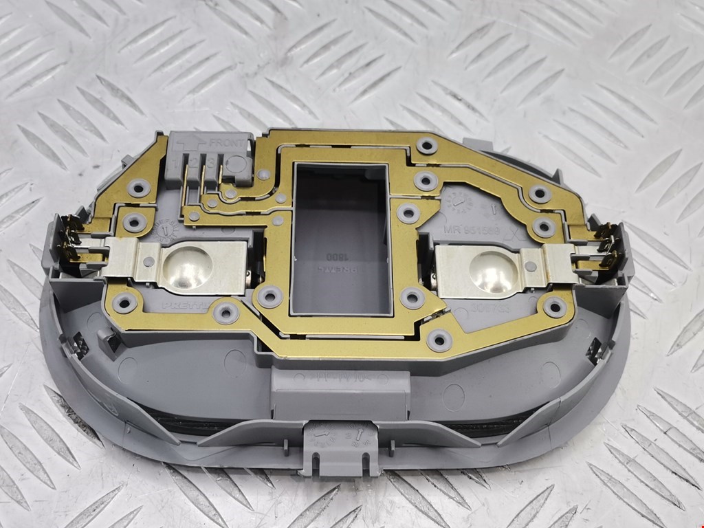 Плафон салонный (салона фонарь) MITSUBISHI Colt Z3 2003-2012