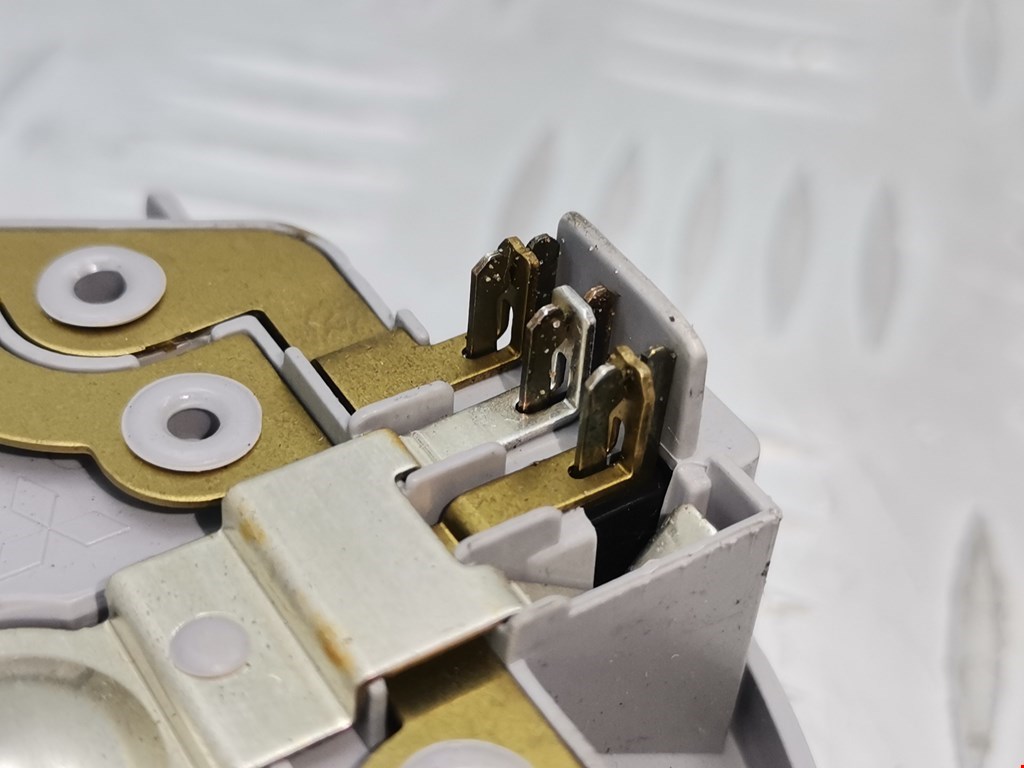 Плафон салонный (салона фонарь) MITSUBISHI Colt Z3 2003-2012