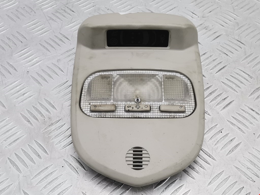 Плафон салонный (салона фонарь) PEUGEOT Partner 2008-2018