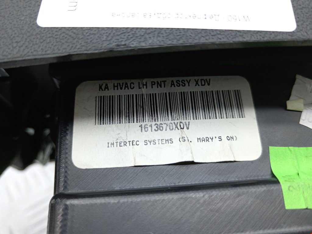 Дефлектор воздушный DODGE Nitro 2006-2011