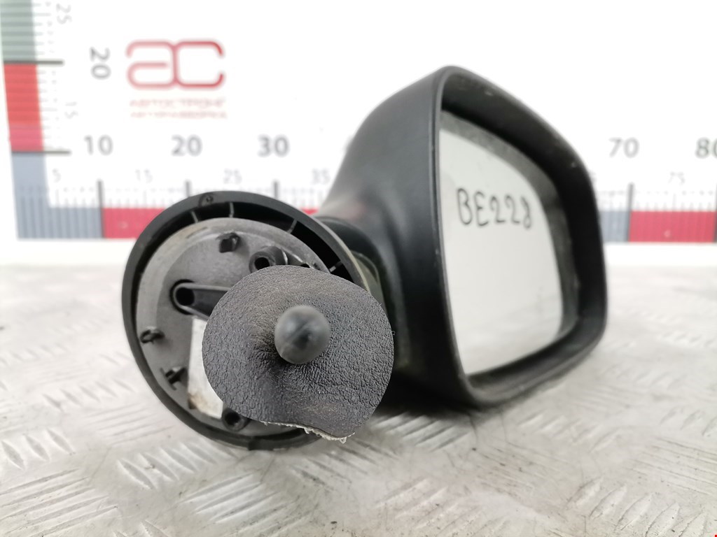 Зеркало правое DACIA Sandero 2008-2012