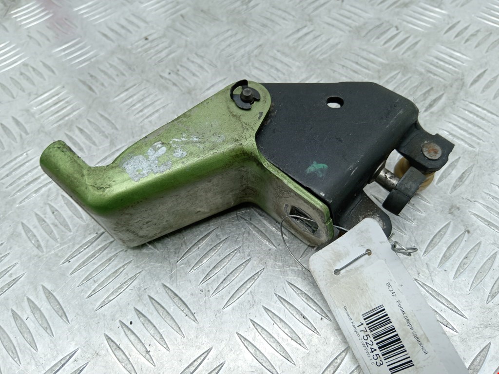 Ролик двери сдвижной (левый/правый средний верхний/нижний) RENAULT Kangoo 2008-2021