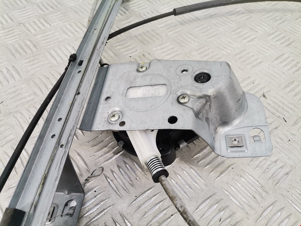 Стеклоподъемник передний правый RENAULT Kangoo 2008-2021