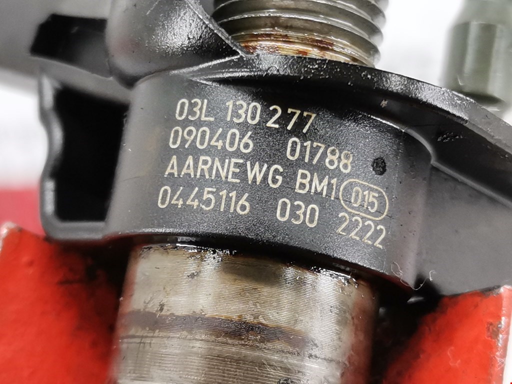 Форсунка дизельная электрическая VOLKSWAGEN Golf VI 2009-2012