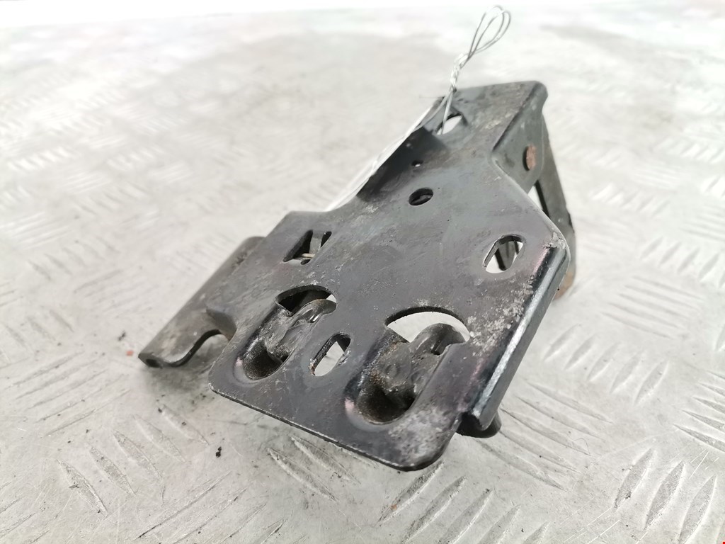 Замок капота VOLKSWAGEN Touareg 2002-2010