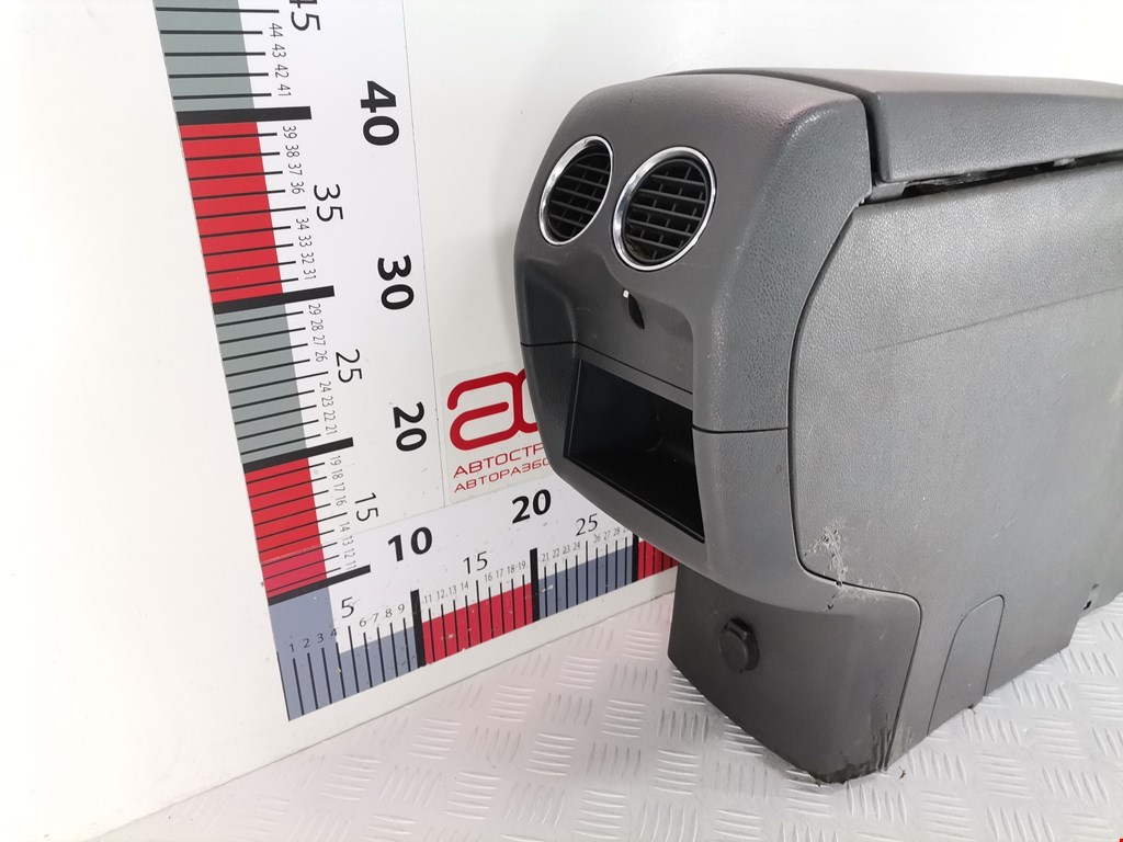 Подлокотник в салон PEUGEOT Partner 2008-2018