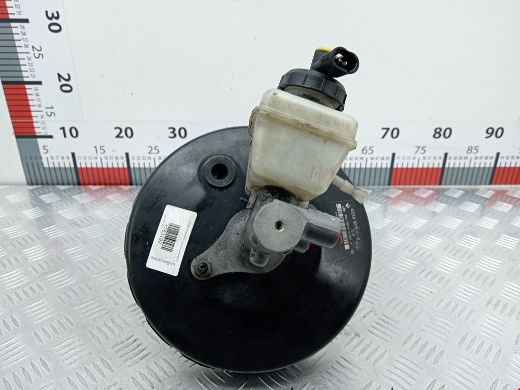 Усилитель тормозов вакуумный DACIA Sandero 2008-2012