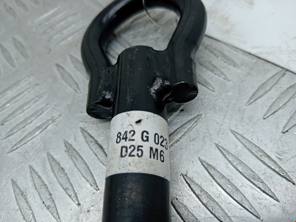 Крюк буксировочный DACIA Sandero 2008-2012