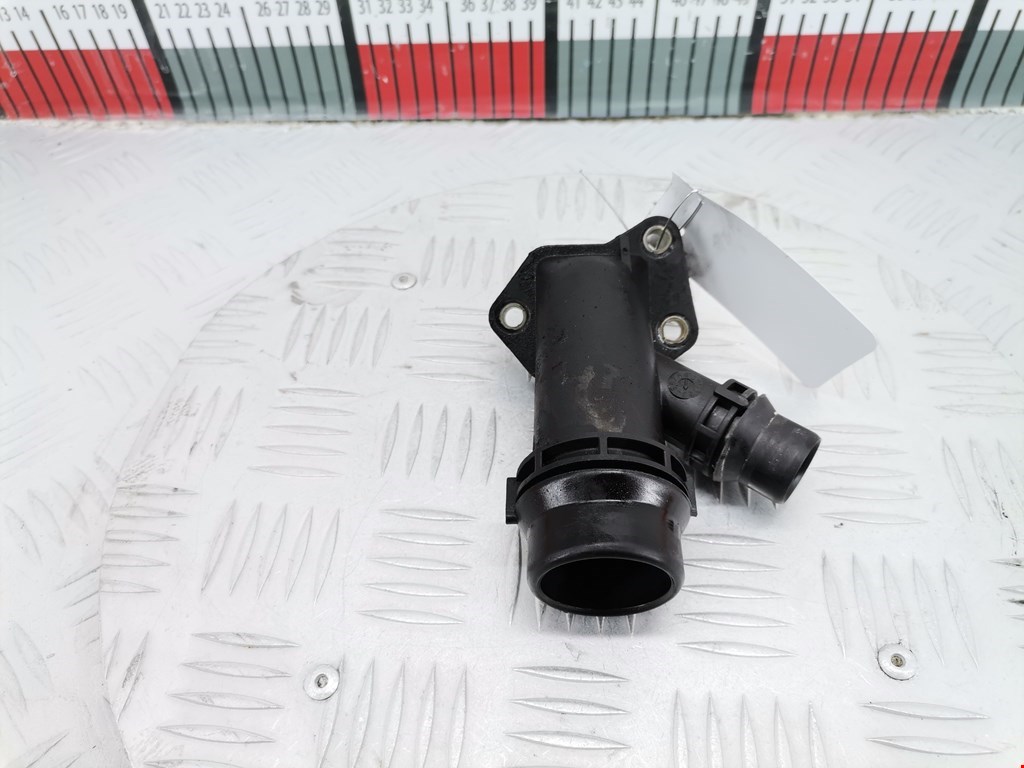 Тройник системы охлаждения BMW X5 E53 1999-2006