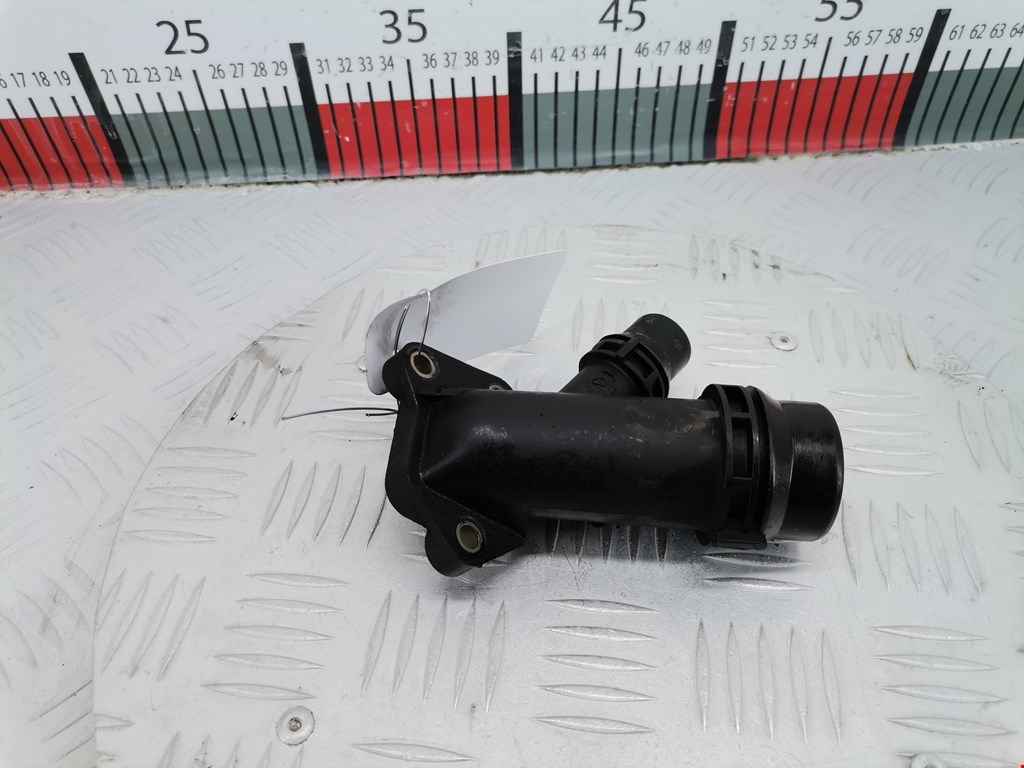 Тройник системы охлаждения BMW X5 E53 1999-2006