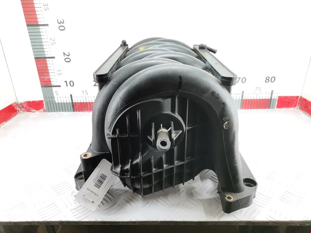 Коллектор впускной INFINITI QX56/QX80 2004-2010