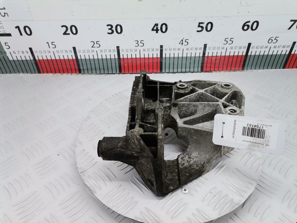 Кронштейн кондиционера BMW X5 E53 1999-2006