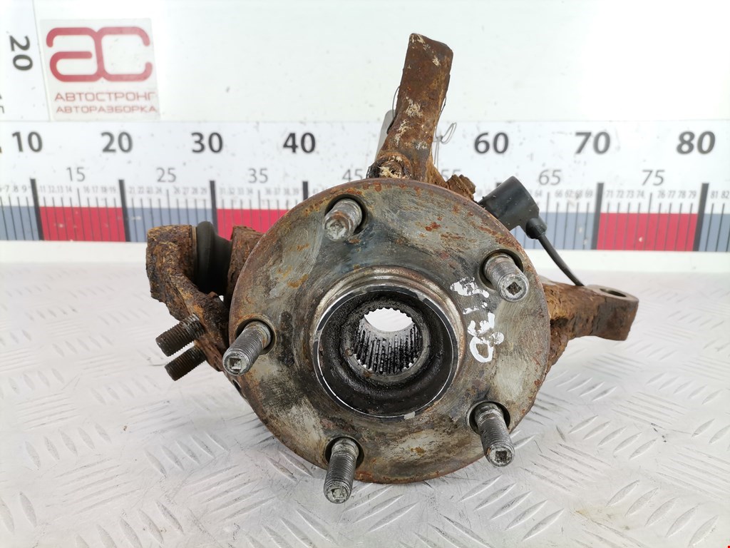 Ступица передняя правая TOYOTA Avensis 2003-2008