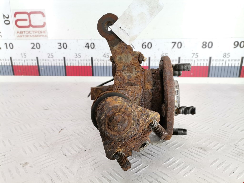 Ступица передняя правая TOYOTA Avensis 2003-2008