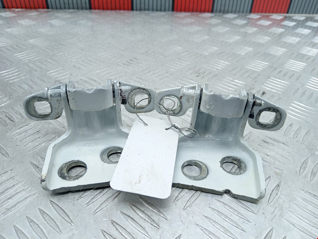 Петля двери задней левой Renault Logan 2 (2013-2023)