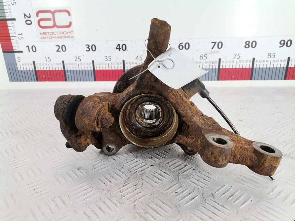 Ступица передняя левая TOYOTA Avensis 2003-2008