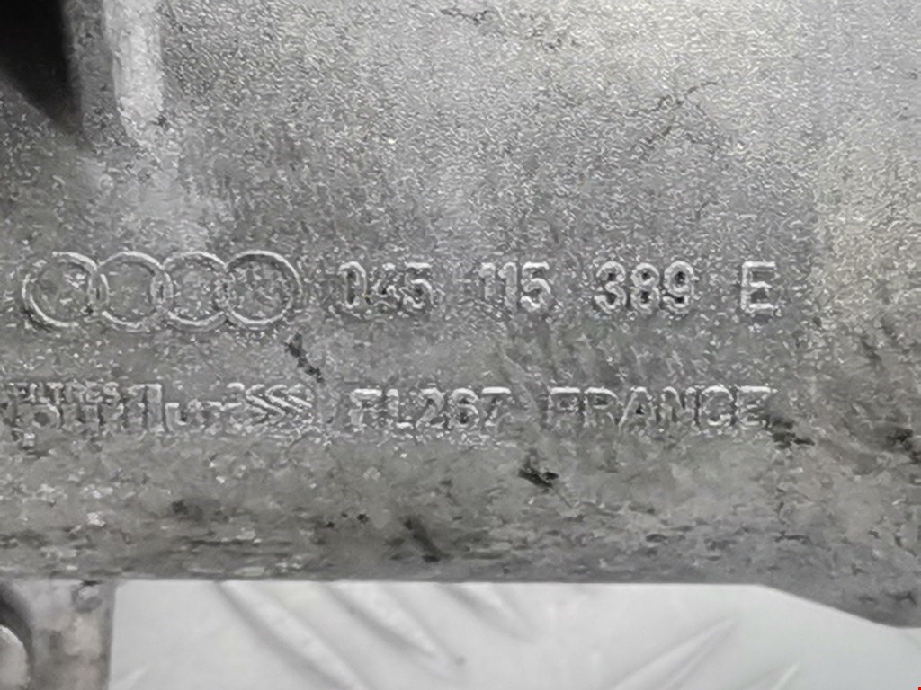 Корпус масляного фильтра VOLKSWAGEN Touran 2003-2010