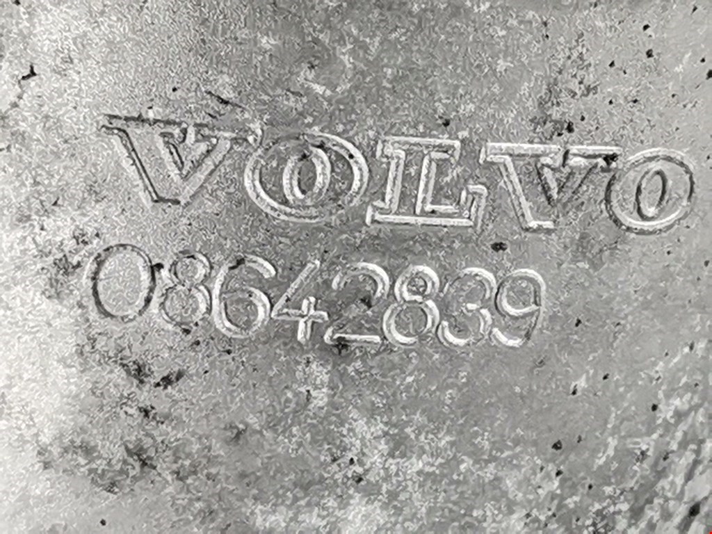 Корпус масляного фильтра VOLVO XC90 2002-2014