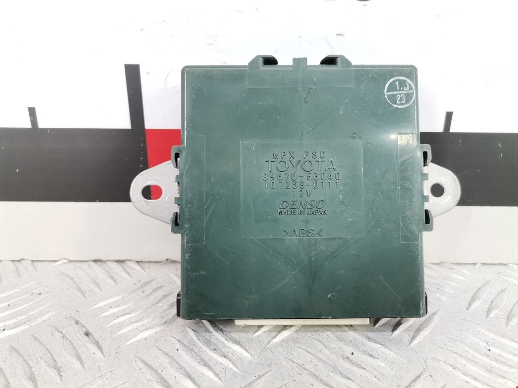 Блок управления парктрониками LEXUS IS 2005-2013