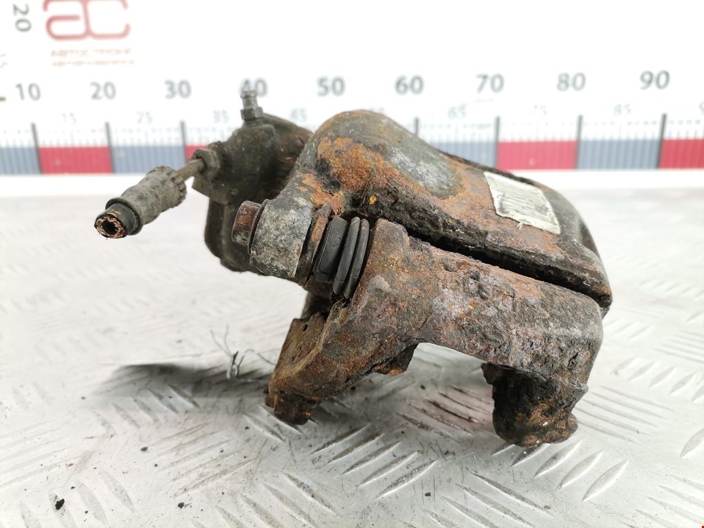 Суппорт передний правый PEUGEOT 207 2006-2015