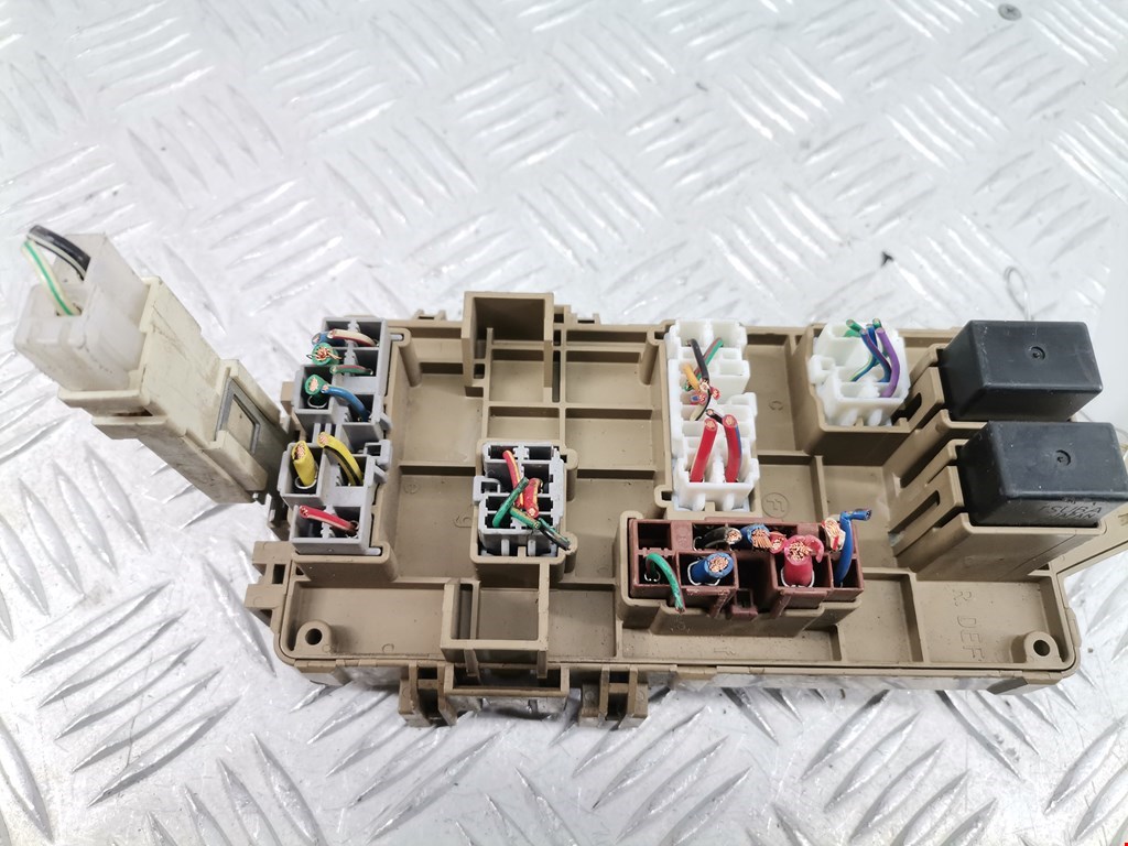 Датчик уровня в бачок омывателя SUBARU Forester II 2002-2008