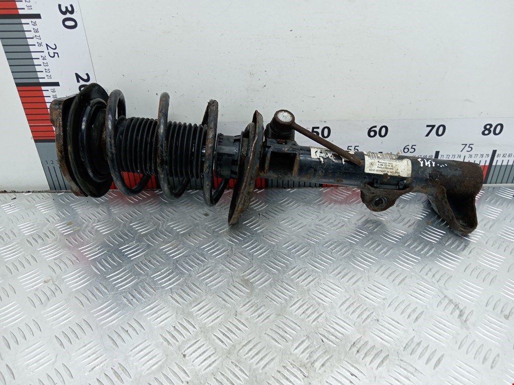 Амортизатор передний правый MERCEDES-BENZ C-Class C-klasse W204 2007-2015