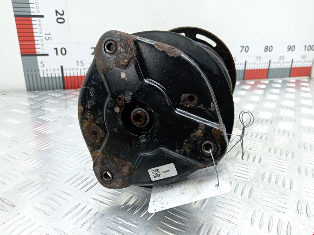 Амортизатор передний правый MERCEDES-BENZ C-Class C-klasse W204 2007-2015