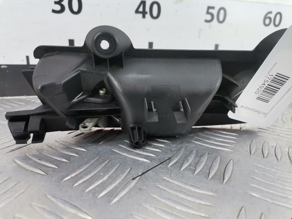 Ручка дверная задняя внутренняя правая AUDI A4 B6 2001-2005