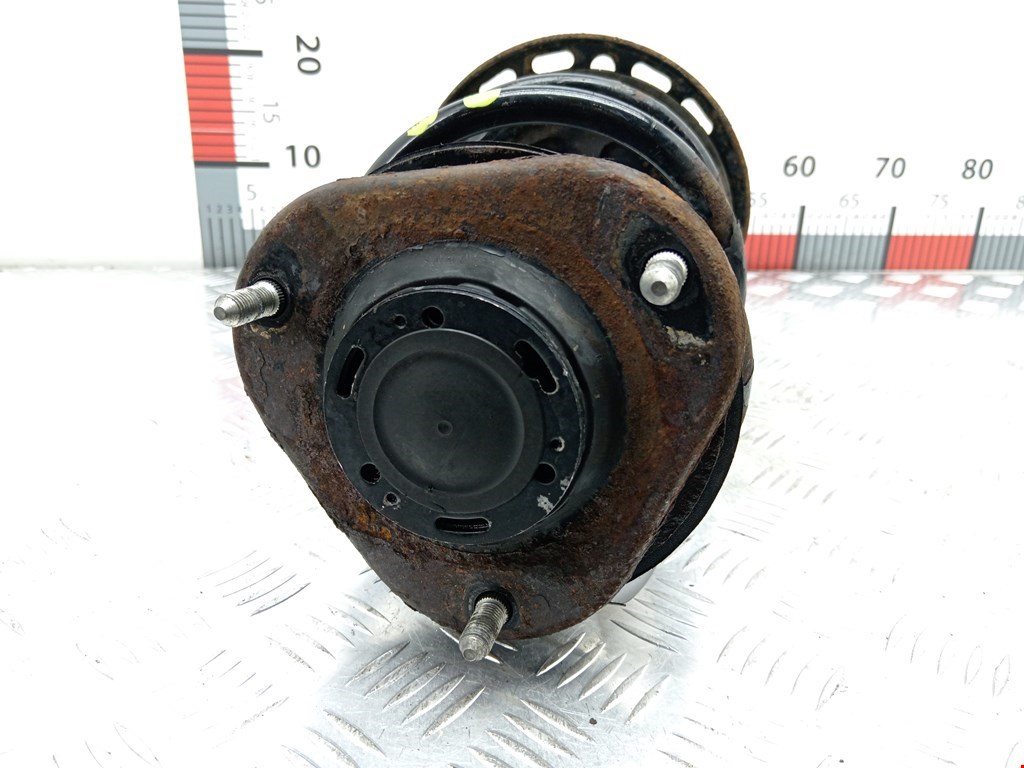 Амортизатор передний правый TOYOTA RAV 4 XA30 2006-2012