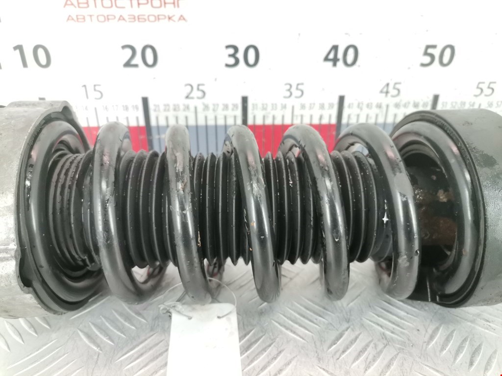 Амортизатор передний левый VOLKSWAGEN Touareg 2010-2018