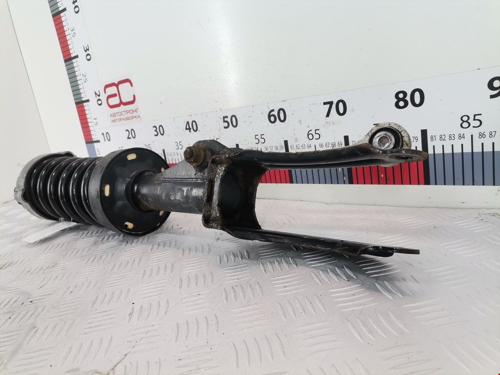 Амортизатор передний левый VOLKSWAGEN Touareg 2010-2018