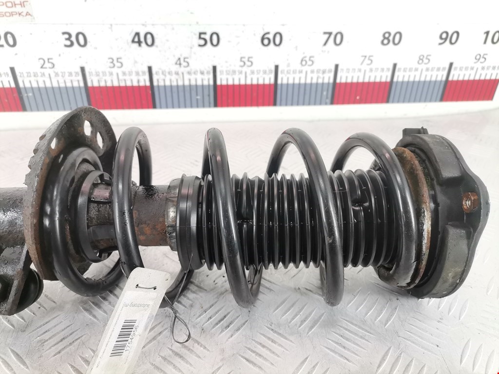 Амортизатор передний левый AUDI A3 8P 2003-2013