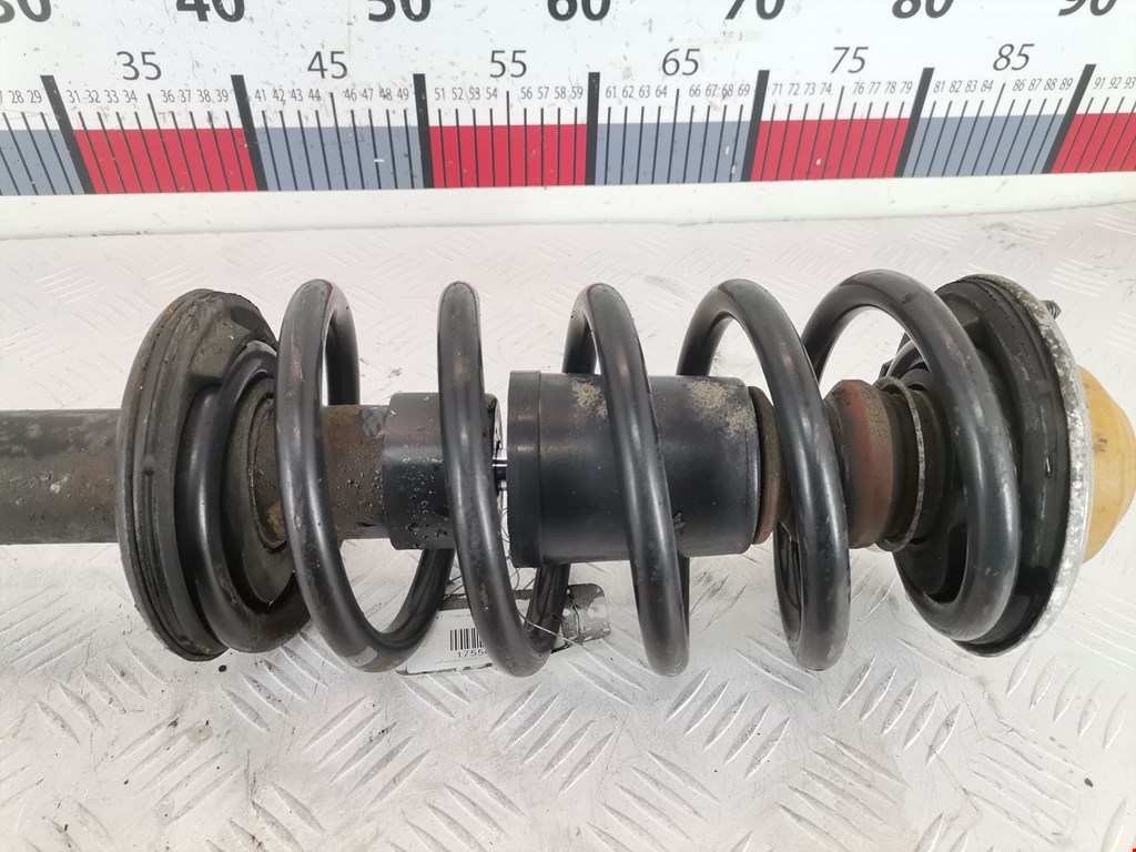 Амортизатор передний левый VOLKSWAGEN Passat B5 1997-2005