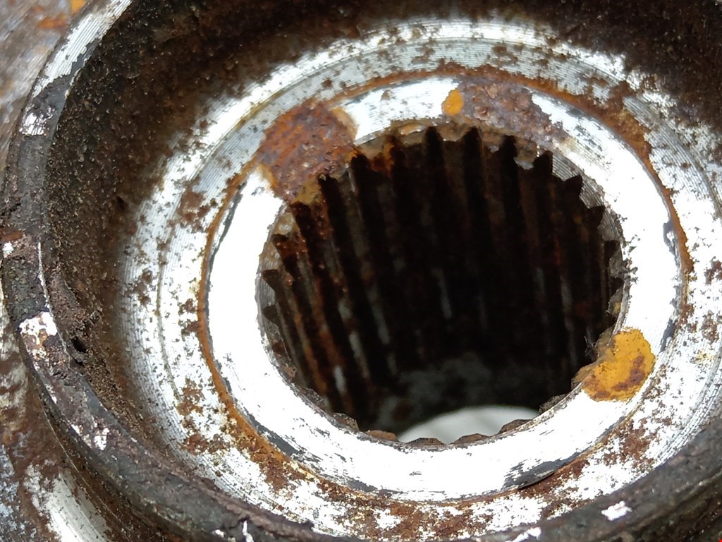 Ступица передняя левая/правая LEXUS RX 300 1997-2003